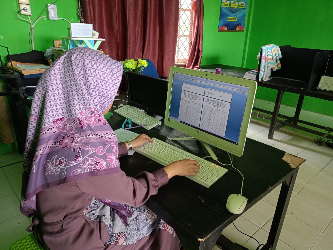 Majelis Guru Sedang Disibukkan Buat Soal Sumatif Ganjil