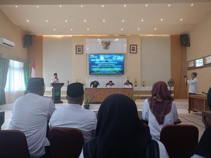 Kemenag Batang Hari Gelar Pendampingan Zona Integritas Kemenag Batang Hari Gelar Pendampingan Zona Integritas