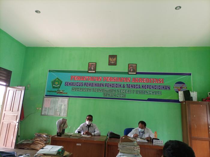 Sosialisasi Simpeg 5 MTs Negeri 7 Batanghari