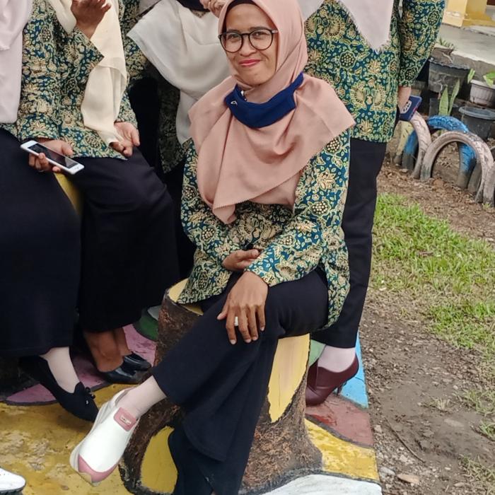 Sriwani Oktavia, S.Pd, Hantarkan KSM Matematika MTs Negeri 7 Batanghari Ke Tingkat Provinsi