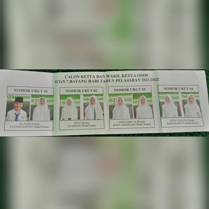4 Paslon Peserta Pemilu Demokrasi OSIS MTs Negeri 7 Batanghari 4 Paslon Peserta Pemilu Demokrasi OSIS MTs Negeri 7 Batanghari