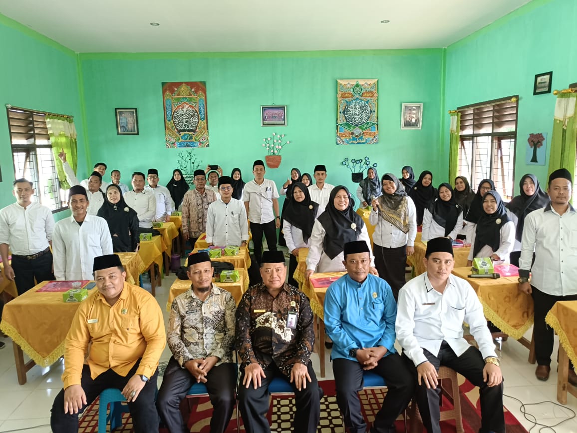 Kegiatan Implementasi Kurikulum Merdeka Sebagai Pengembangan Mutu Guru Kegiatan Implementasi Kurikulum Merdeka Sebagai Pengembangan Mutu Guru