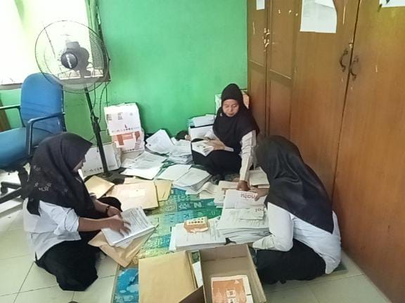 Jelang pelaksanaan Asesmen Sumatif Akhir Tahun, Panitia Amplopkan Soal
