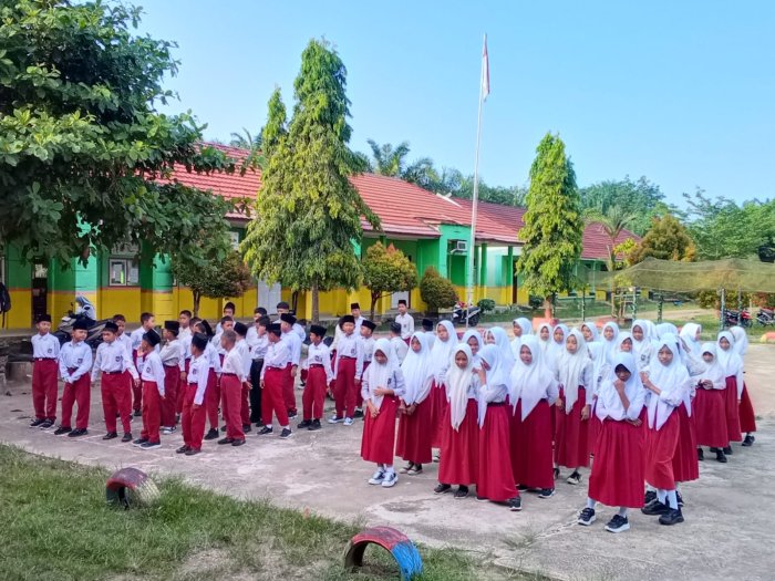 Buka Secara Resmi Tes Tertulis PMBM, Kepala MTsNegeri 7 Batang Hari Pacu Semangat Calon Siswa Baru