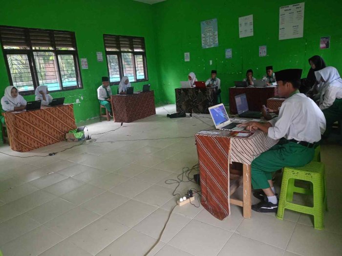 MTsNegeri 7 Batang Hari Gelar Tes Kemampuan Akademik