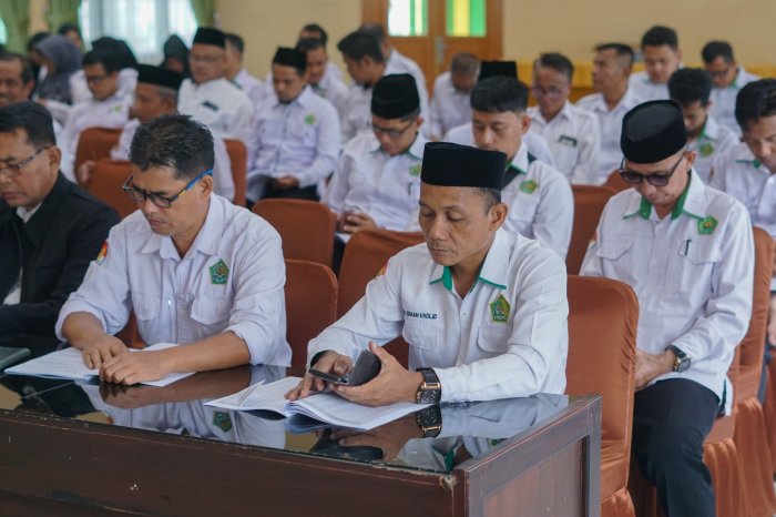 Rapat Anggota Tahunan Koperasi Al Karomah Dihadiri Guru MTsN 7 Batang Hari