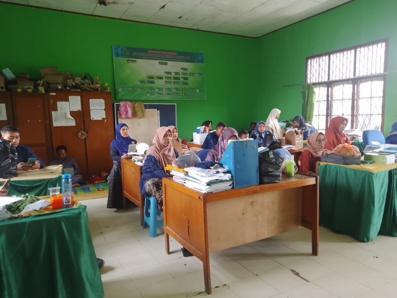 Hari Perdana Masuk Sekolah, Guru dan Pegawai Hadir 100%