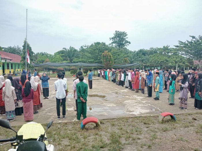 MTsNegeri 7 Batang Hari Gelar Upacara Sumpah Pemuda