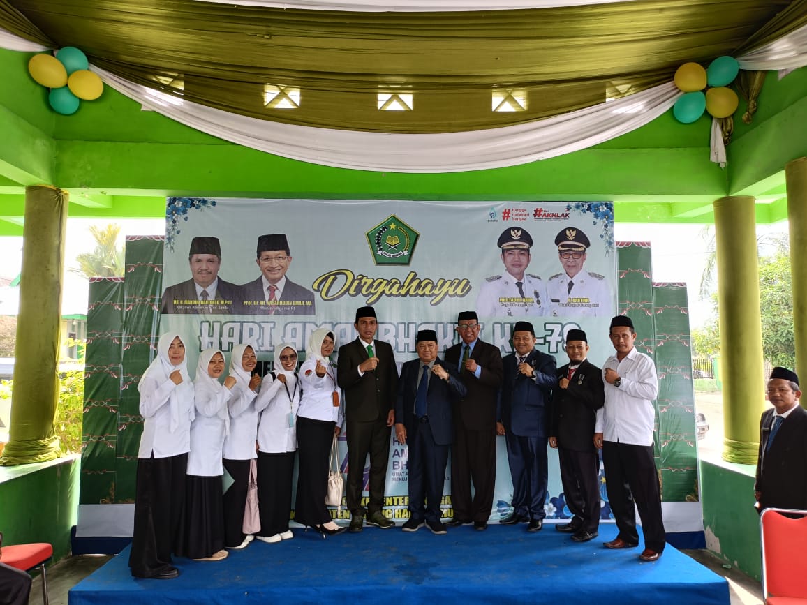 Bupati Batang Hari Pembina Upacara HAB Ke 79