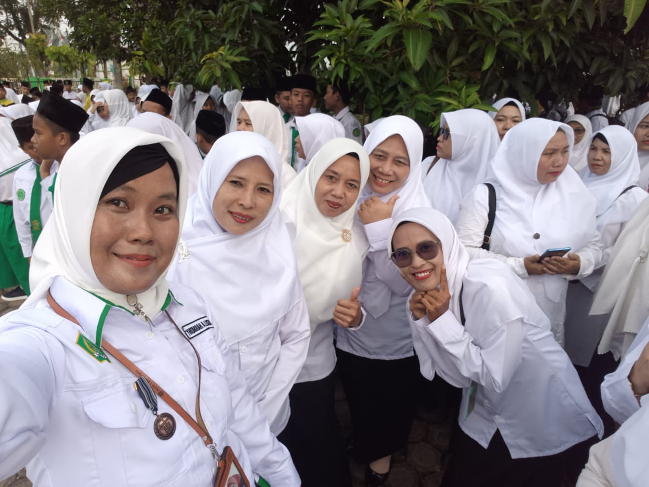 Keluarga Besar Madrasah Ikuti Upacara HAB Ke 79